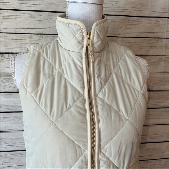 J. Crew Mercantile White/Cream Puffer Vest Size X-Small - Picture 9 of 12